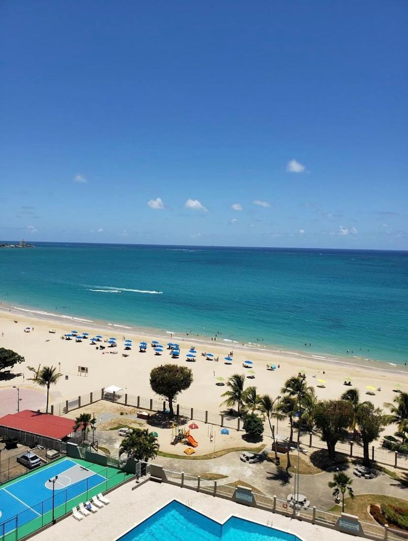 Modern Isla Verde Apt- Beach & Pool near Foxwoods