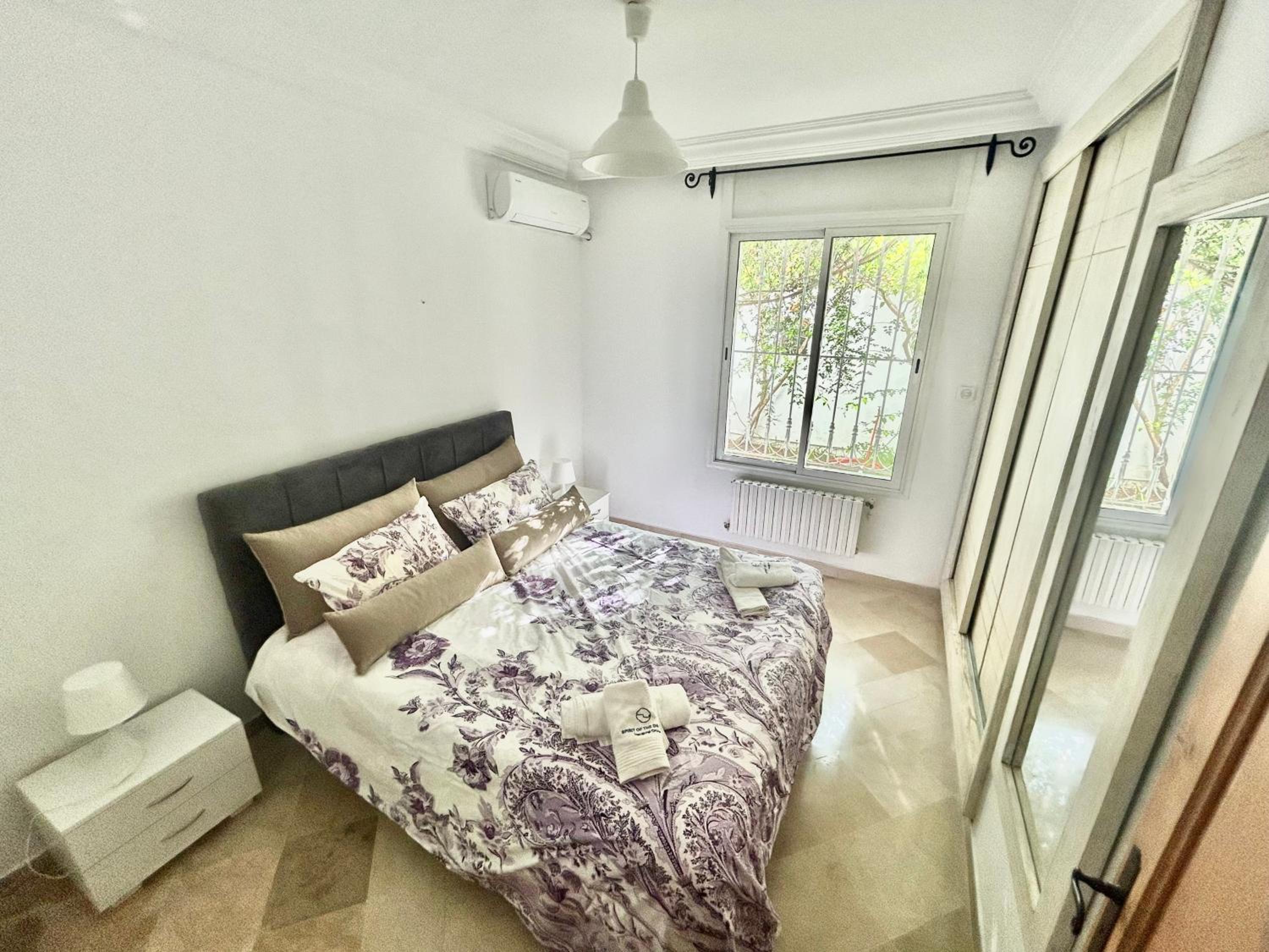 Elegant town house in la marsa plage view 3
