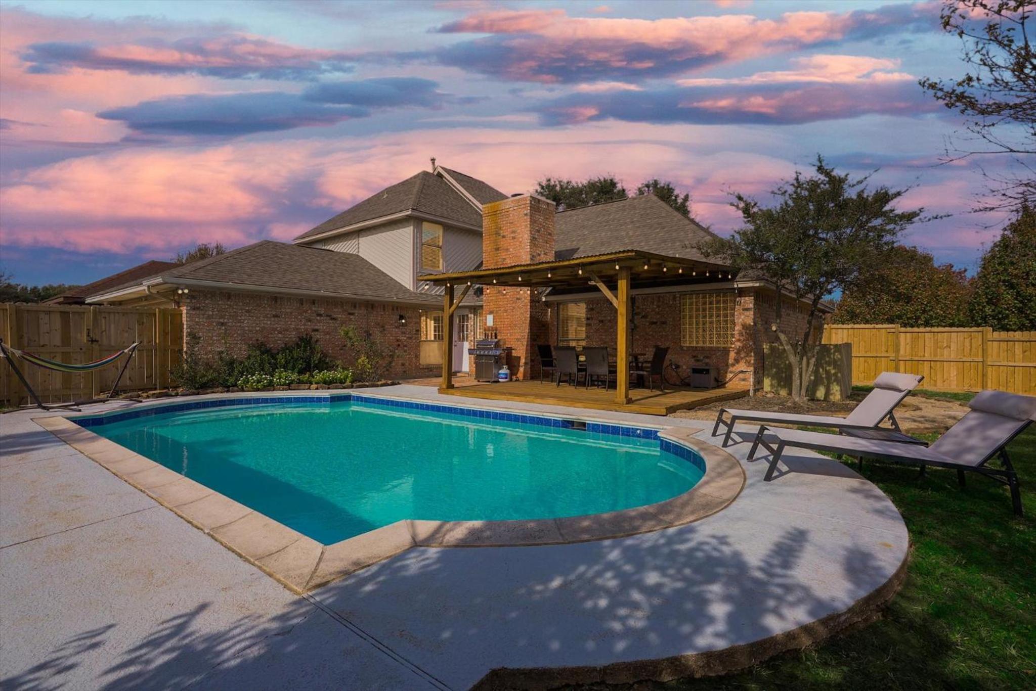 The Prestige Poolside Escape - 5BR with Cinema & Gaming view 4