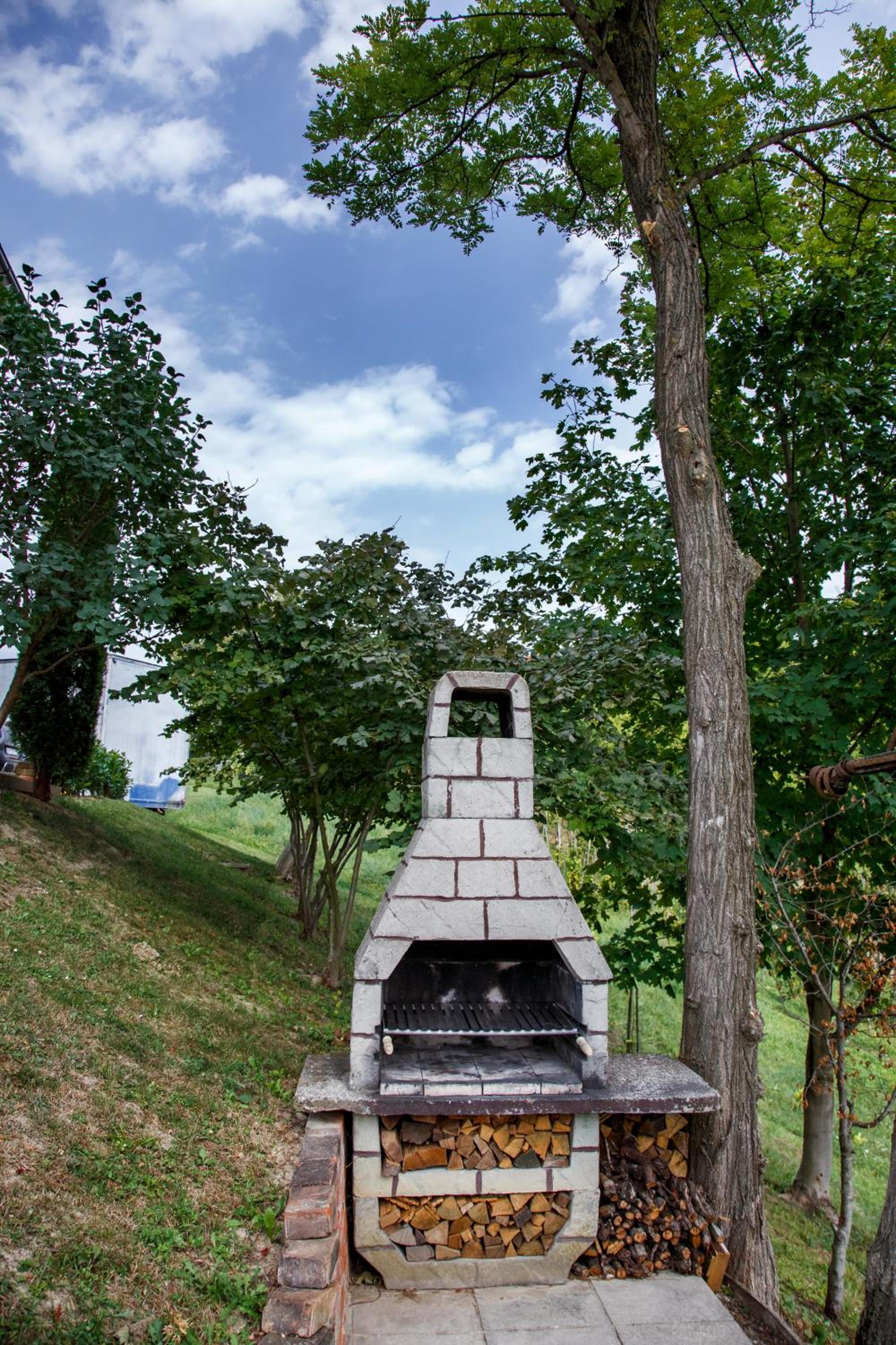 Photo 26