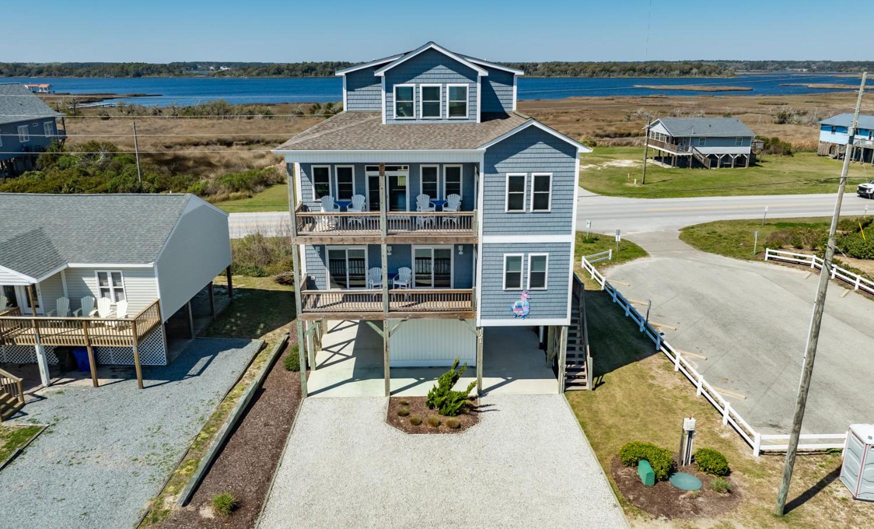 Loot Llama Landing by Sea Scape Properties view 4