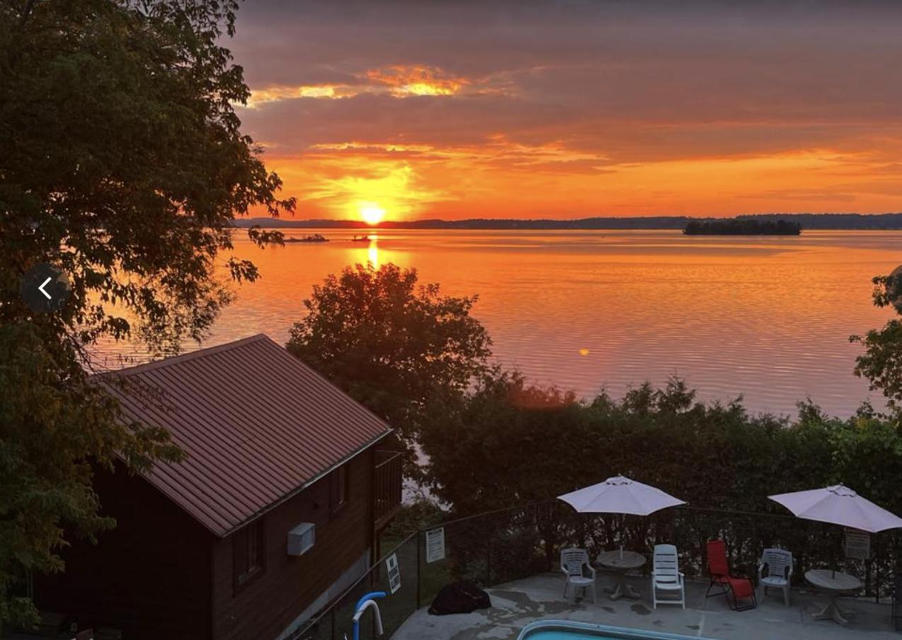 Sandy Shore Cottages Luxury Resort on Rice Lake