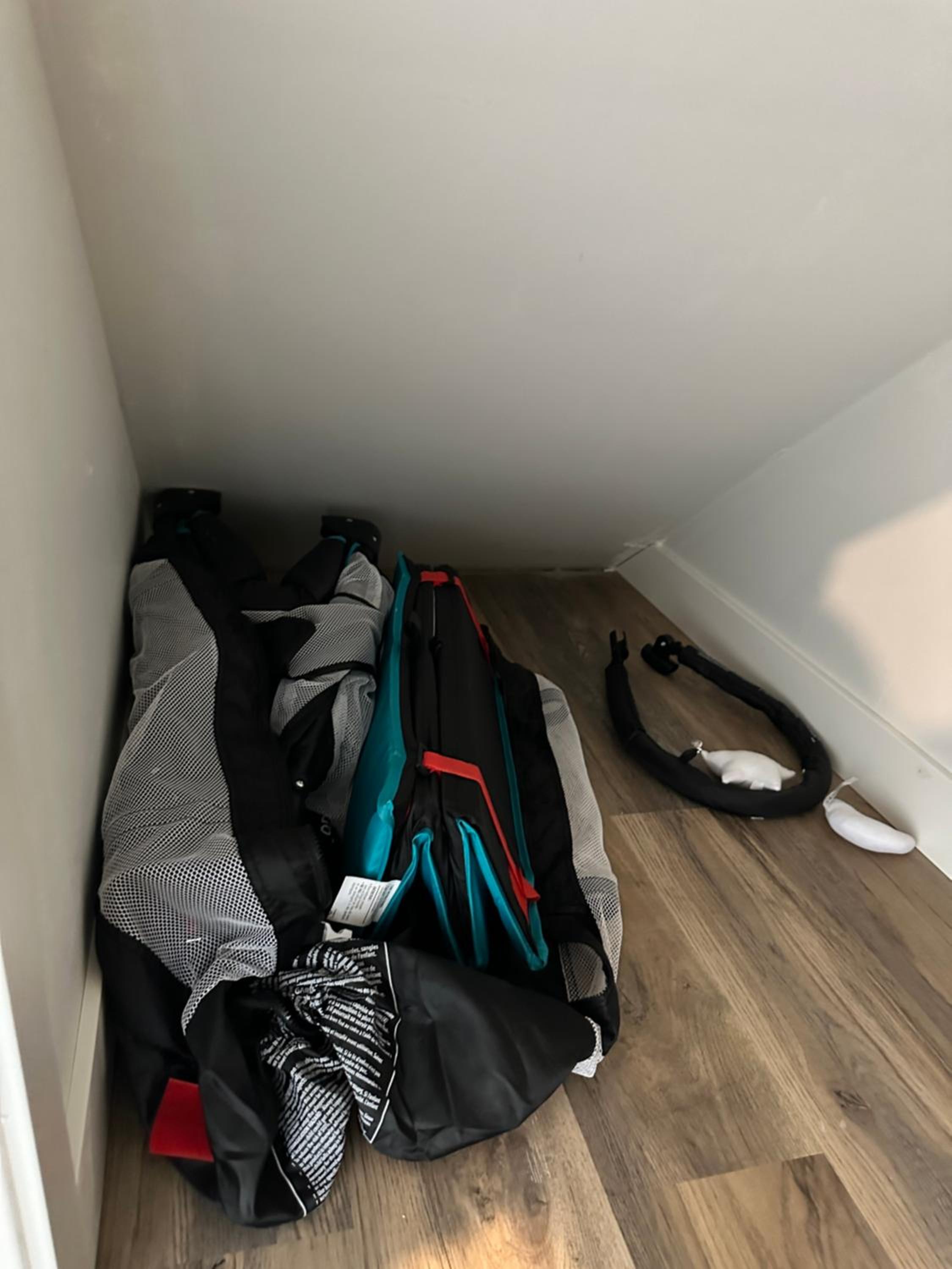 K202 Hot tub, Pool, MTN view, AC, free parking