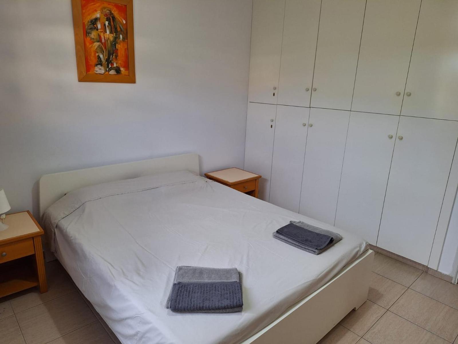 Ariadne Apartments 201 - 300m from Lighthouse beach