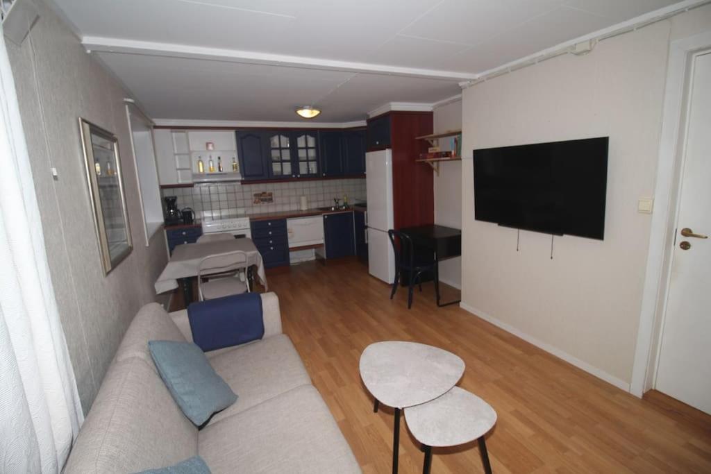 Fully-furnished apartment in Tromsø City view 3