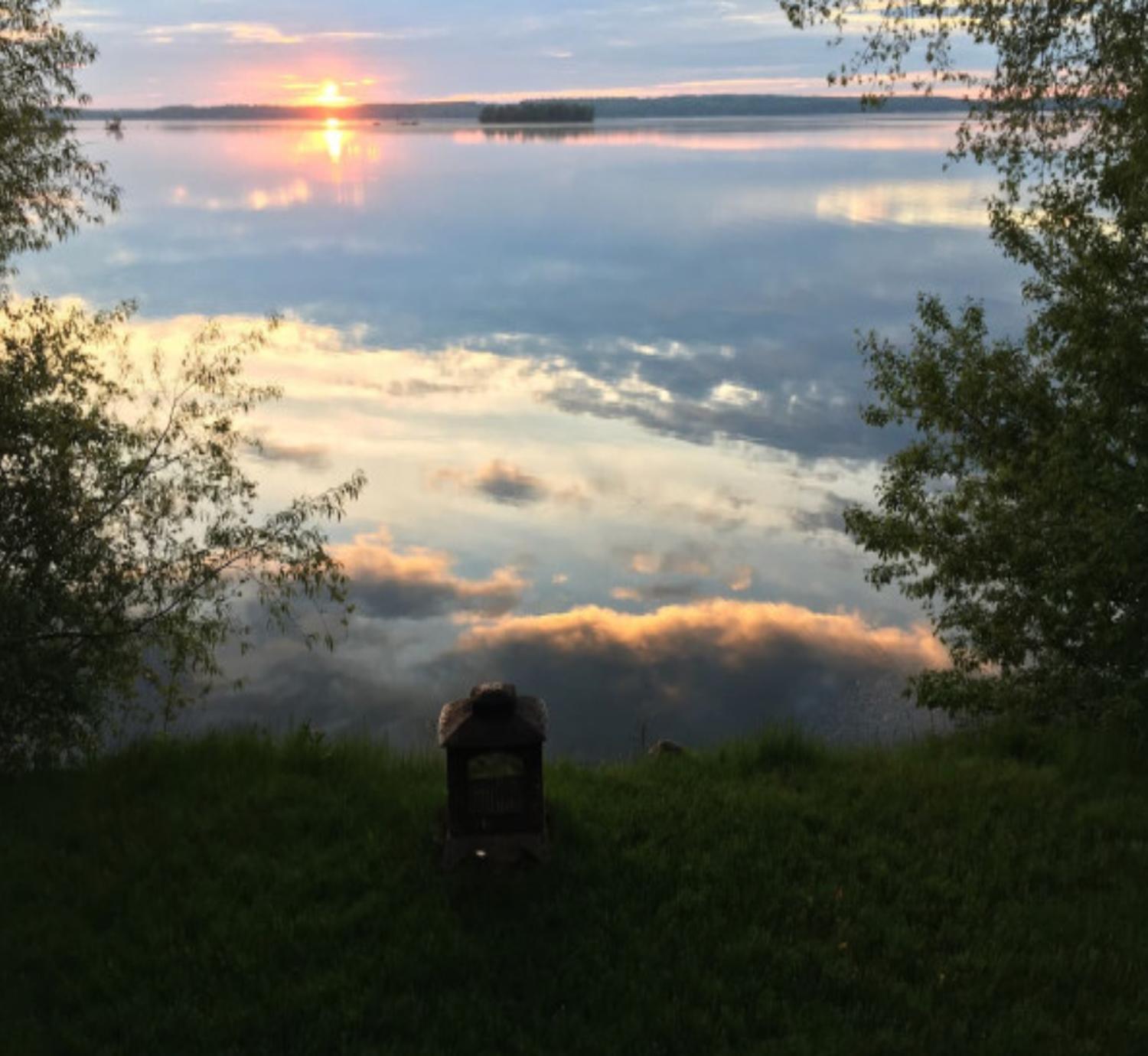 Sandy Shore Cottages Luxury Resort on Rice Lake