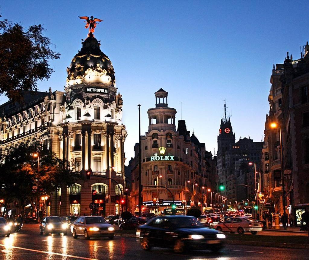 Vintage style apt in Madrid centro