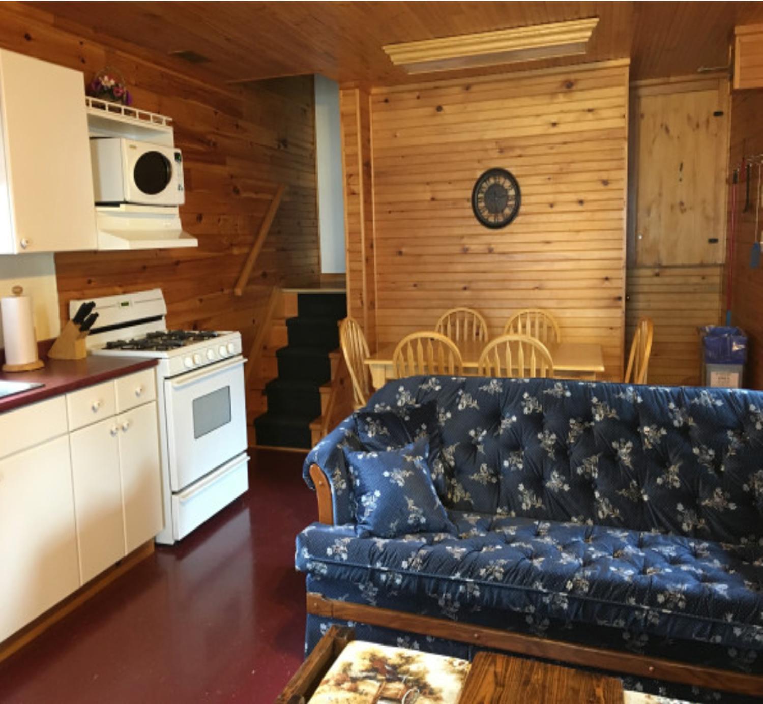 Sandy Shore Cottages Luxury Resort on Rice Lake