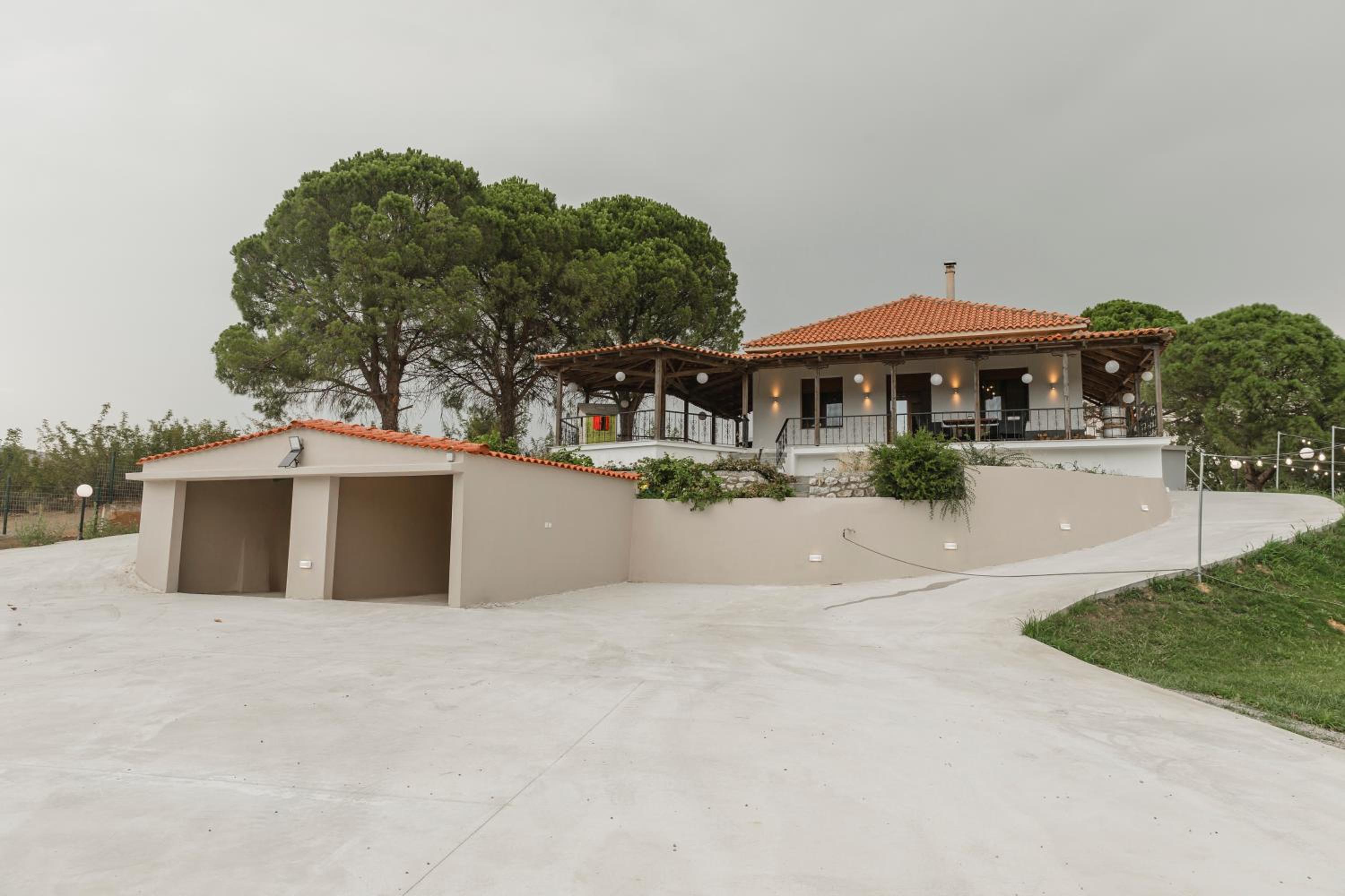 On the hill Residence view 4