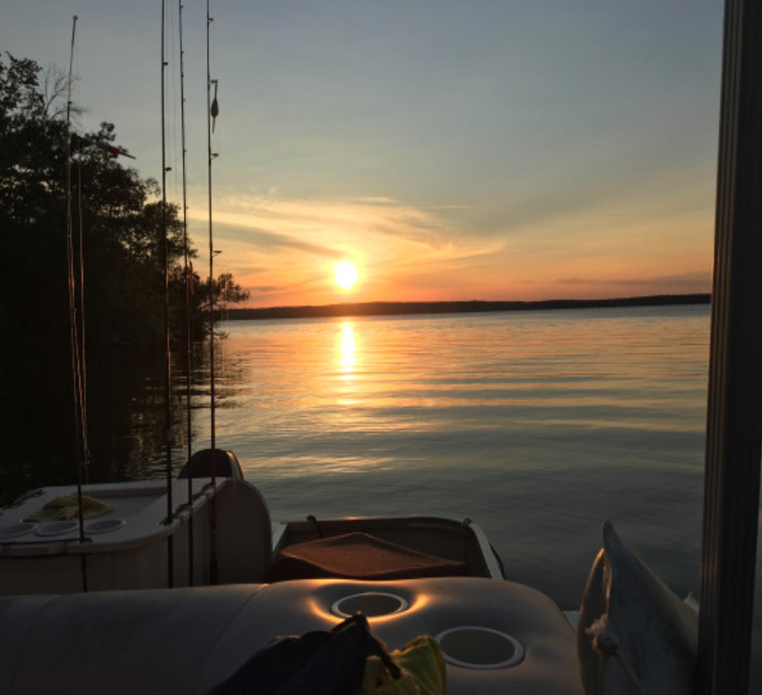Sandy Shore Cottages Luxury Resort on Rice Lake