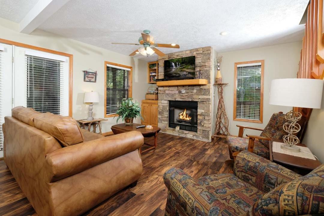 A Peaceful Getaway Close to Downtown Hot Tub view 2