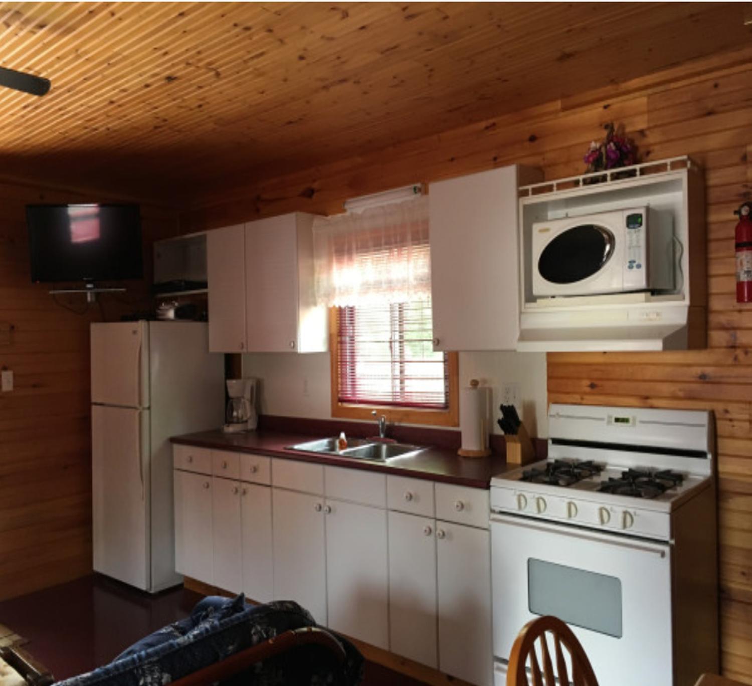 Sandy Shore Cottages Luxury Resort on Rice Lake