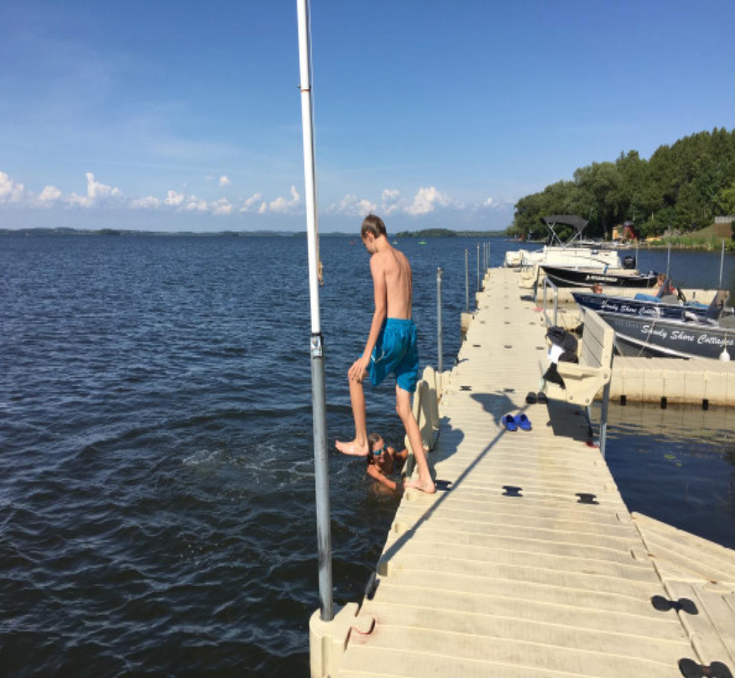Sandy Shore Cottages Luxury Resort on Rice Lake