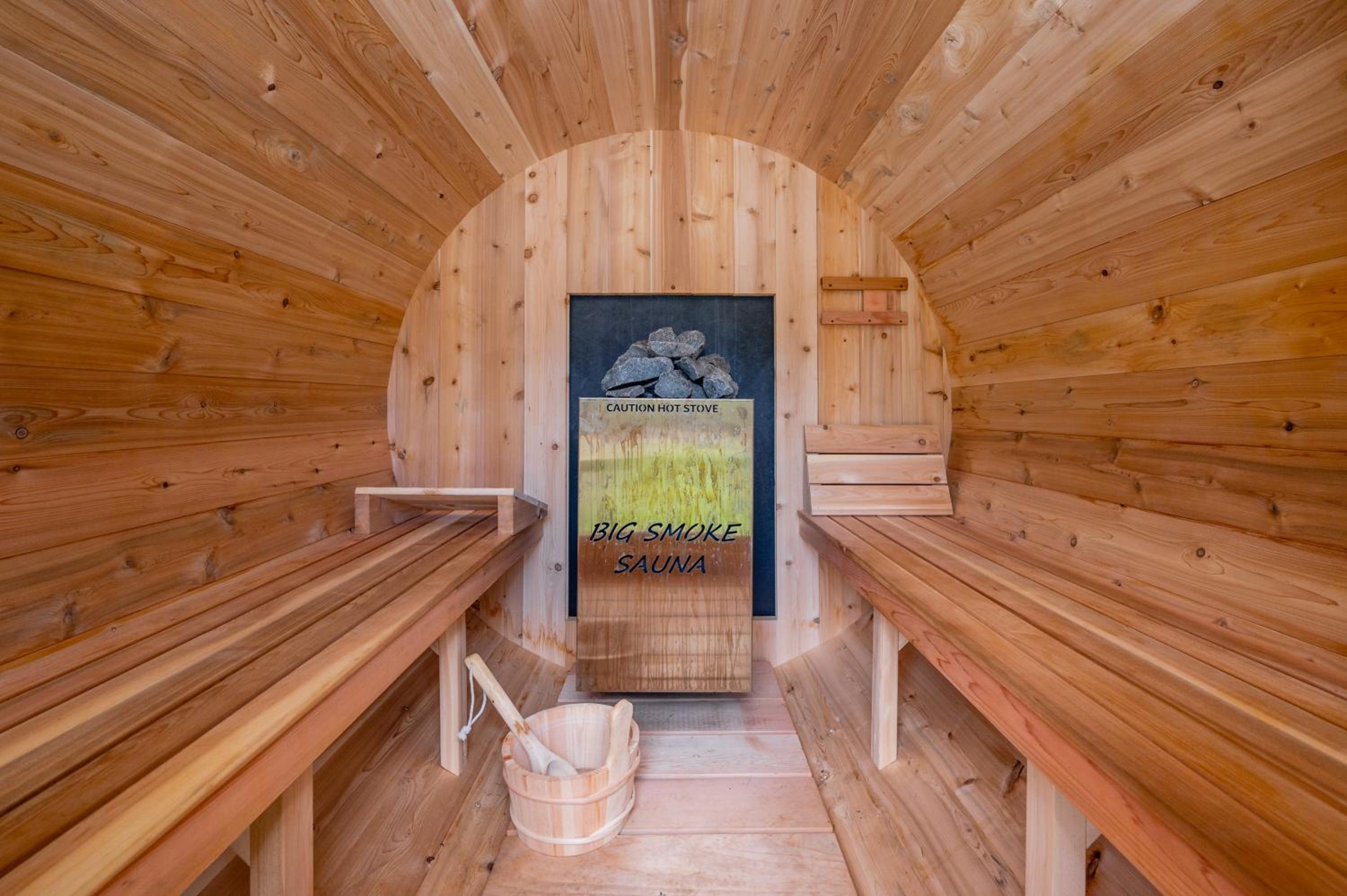 Luxury Tobermory Retreat Modern Home and Hot Tub
