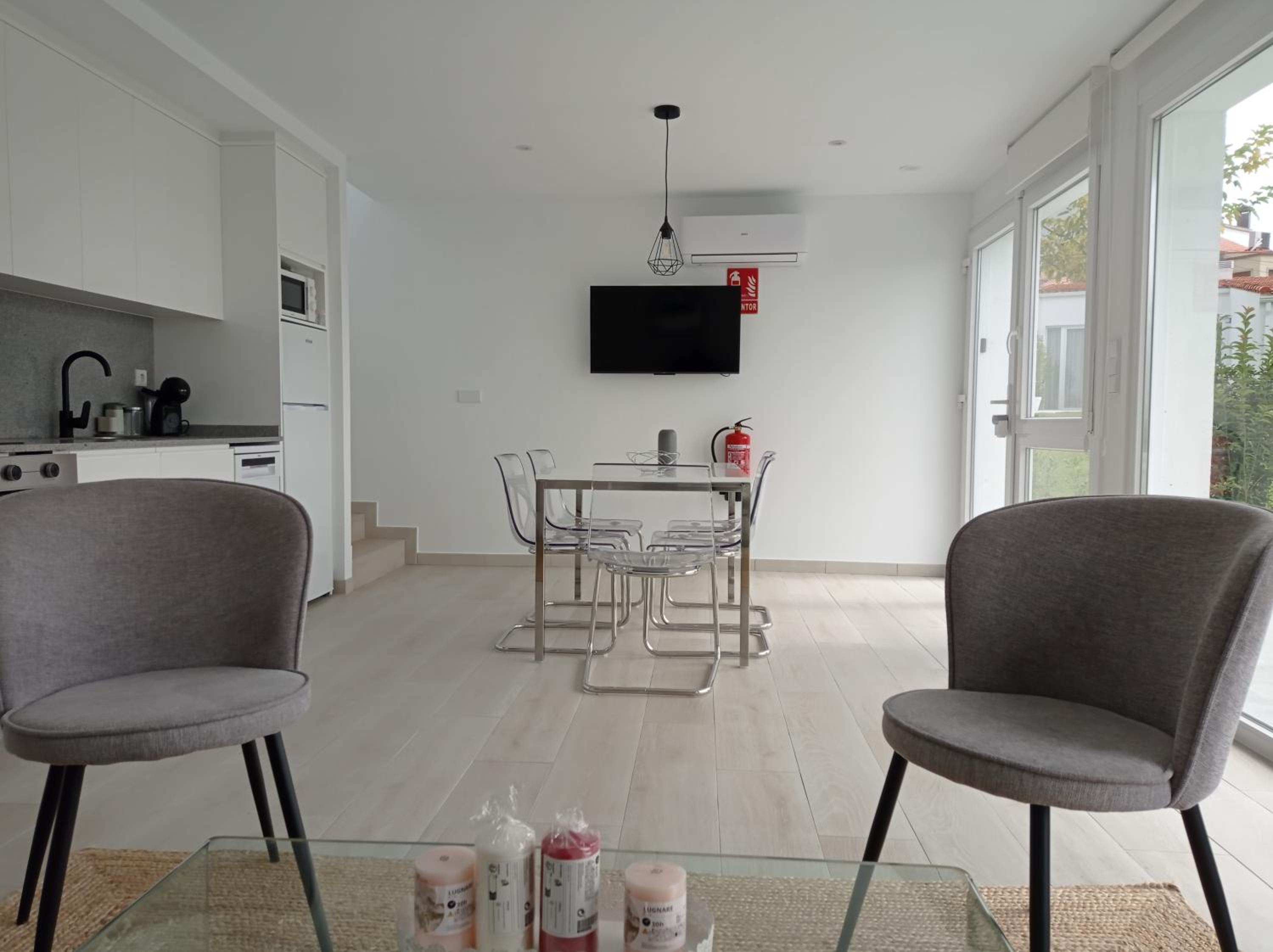 LAR JARDÍN - Casas con parking privado photo 4