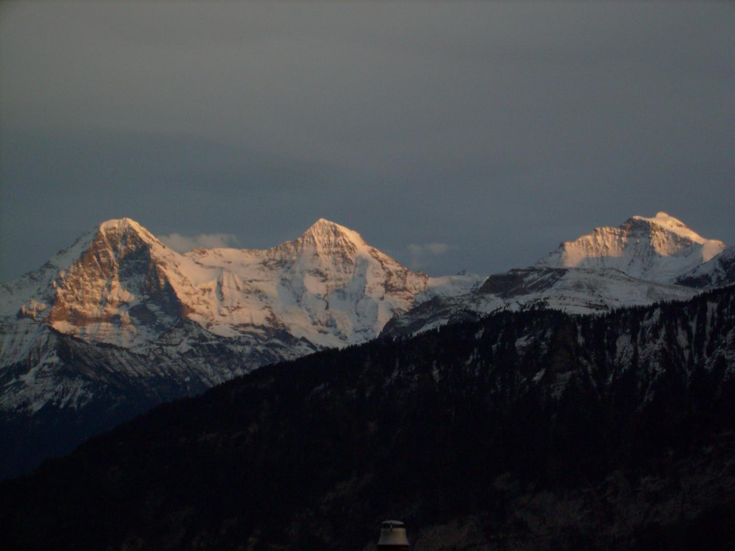 Chalet Hinkelstein in Beatenberg traumhafte Aussicht auf Eiger, Mönch & Jungfrau