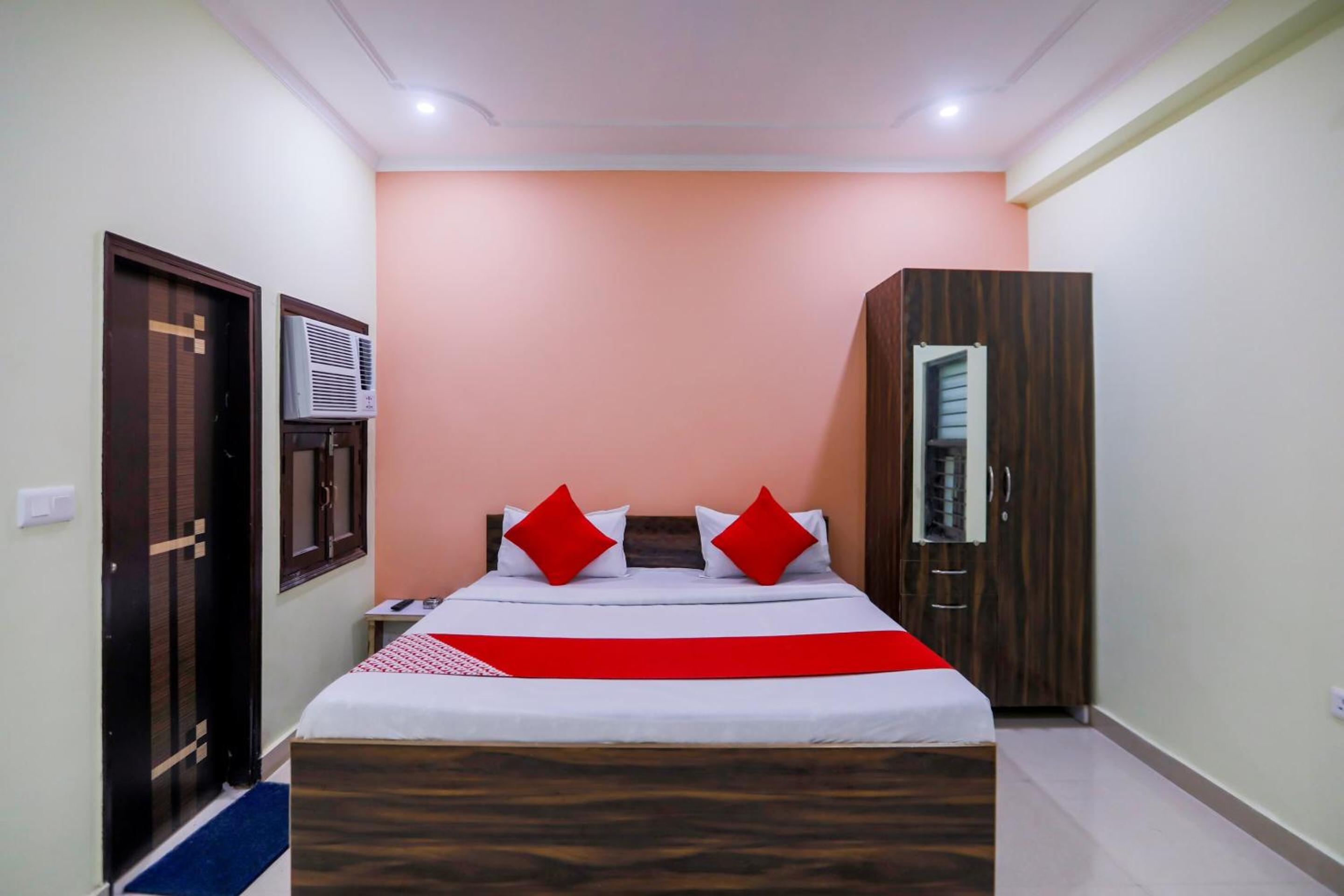 Hotel O Karan Guest House