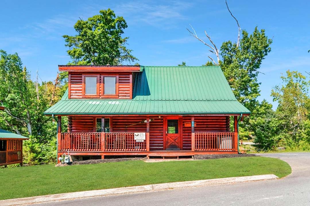 Among the Oaks By Colonial Properties