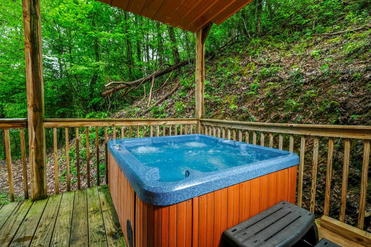 Pigeon Forge Hideaway By Colonial Properties