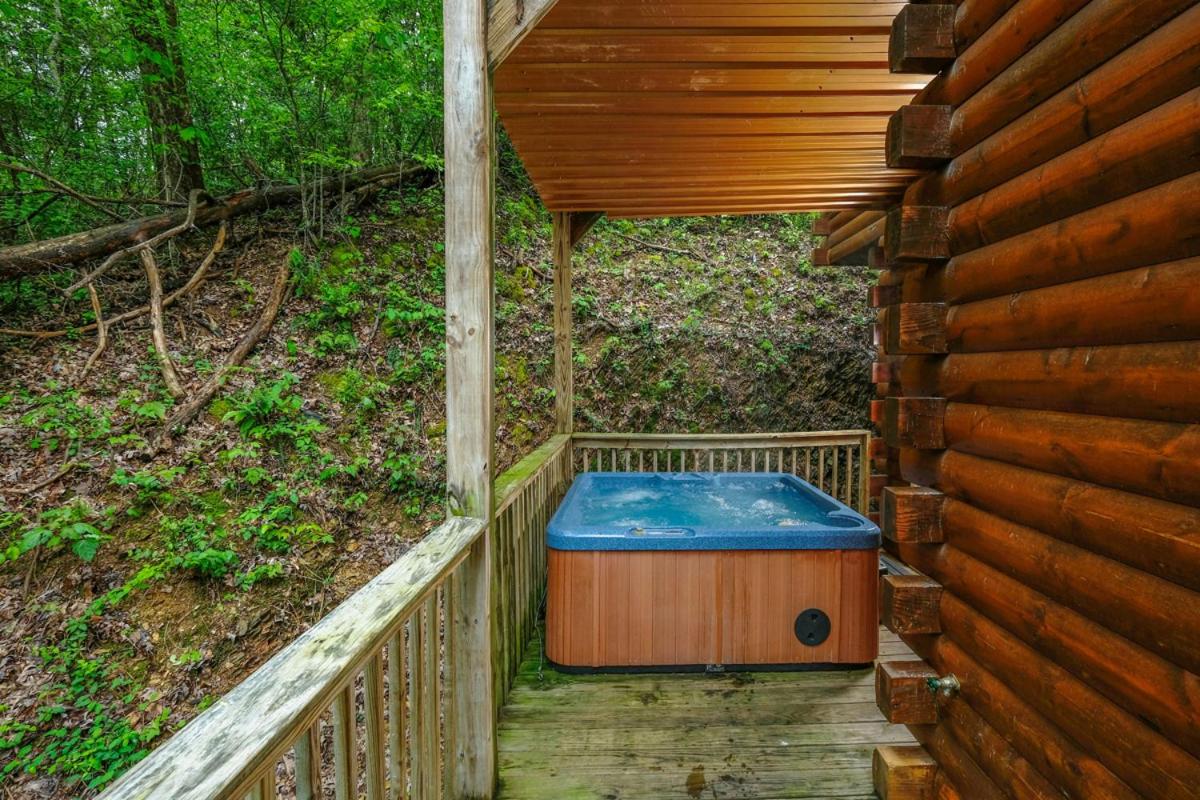 Pigeon Forge Hideaway By Colonial Properties