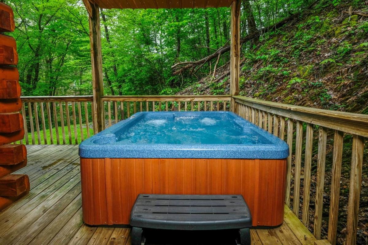 Pigeon Forge Hideaway By Colonial Properties