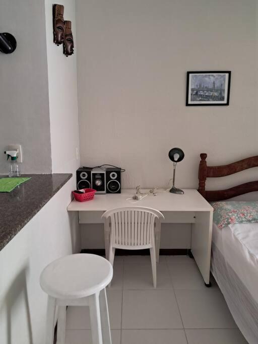 studio aconchegante para 02 na praia de Amaralina