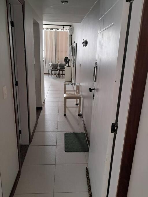 studio aconchegante para 02 na praia de Amaralina