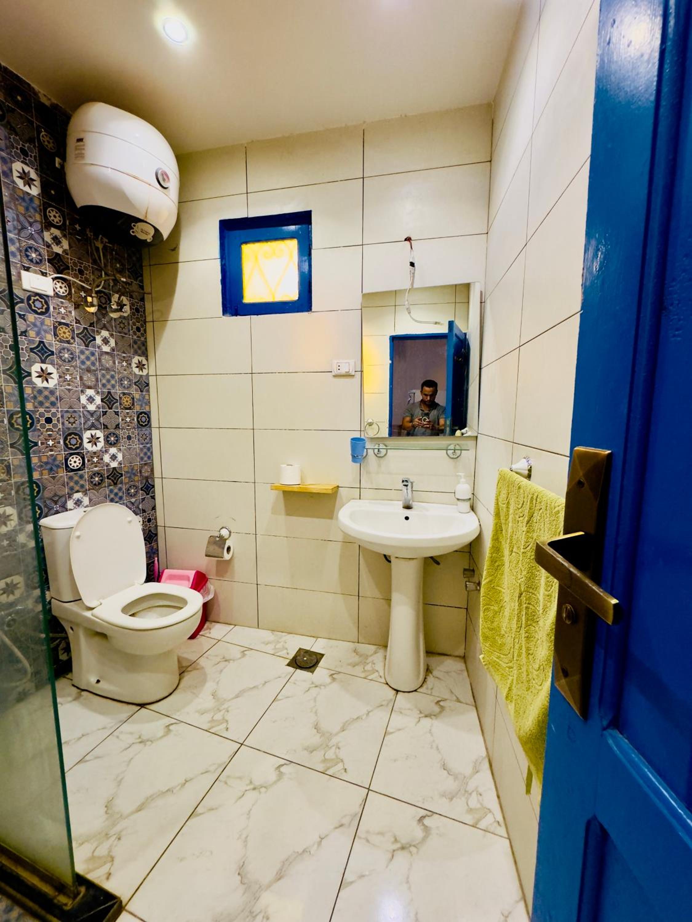 Blue Villa in Lighthouse