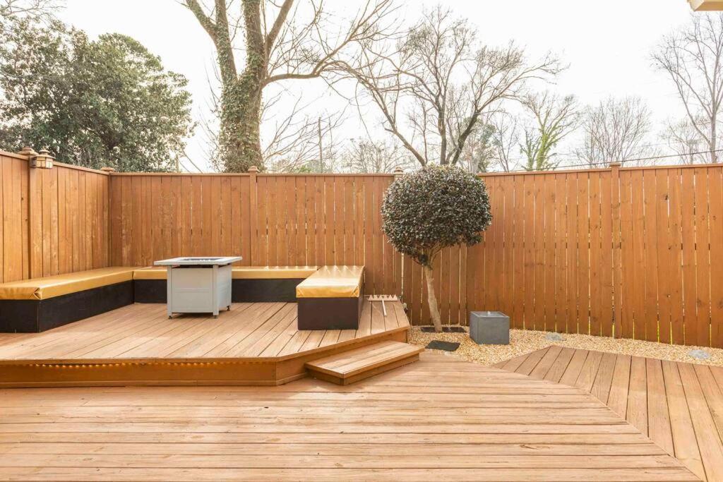 Modern Townhome With Yard 5 Min To The Battery - Property Image 58