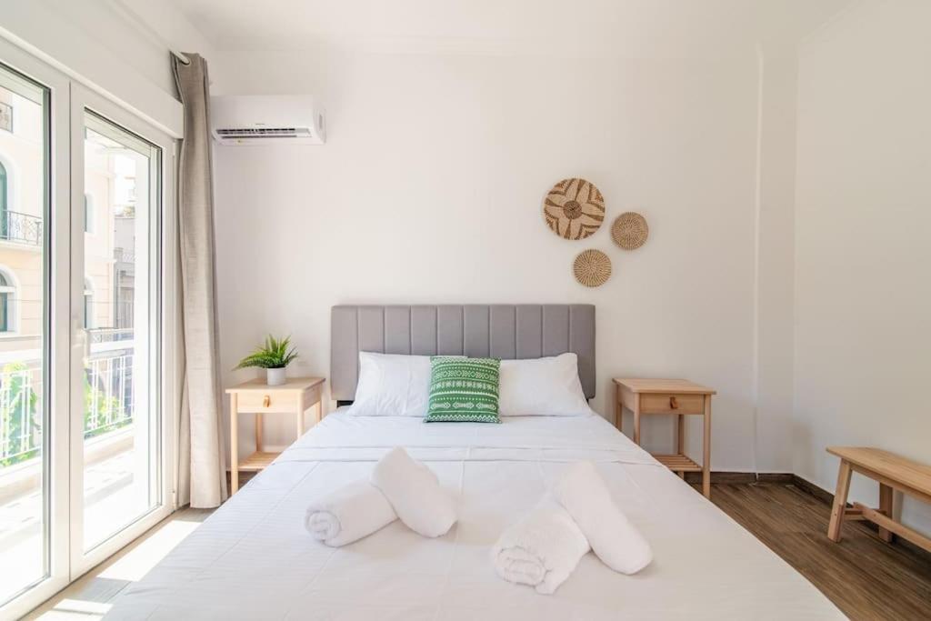 Charming Apartment with an Athenian feel in Psyri