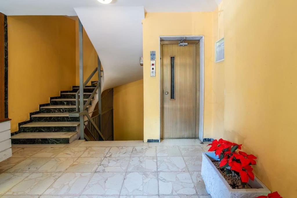 Charming Apartment with an Athenian feel in Psyri