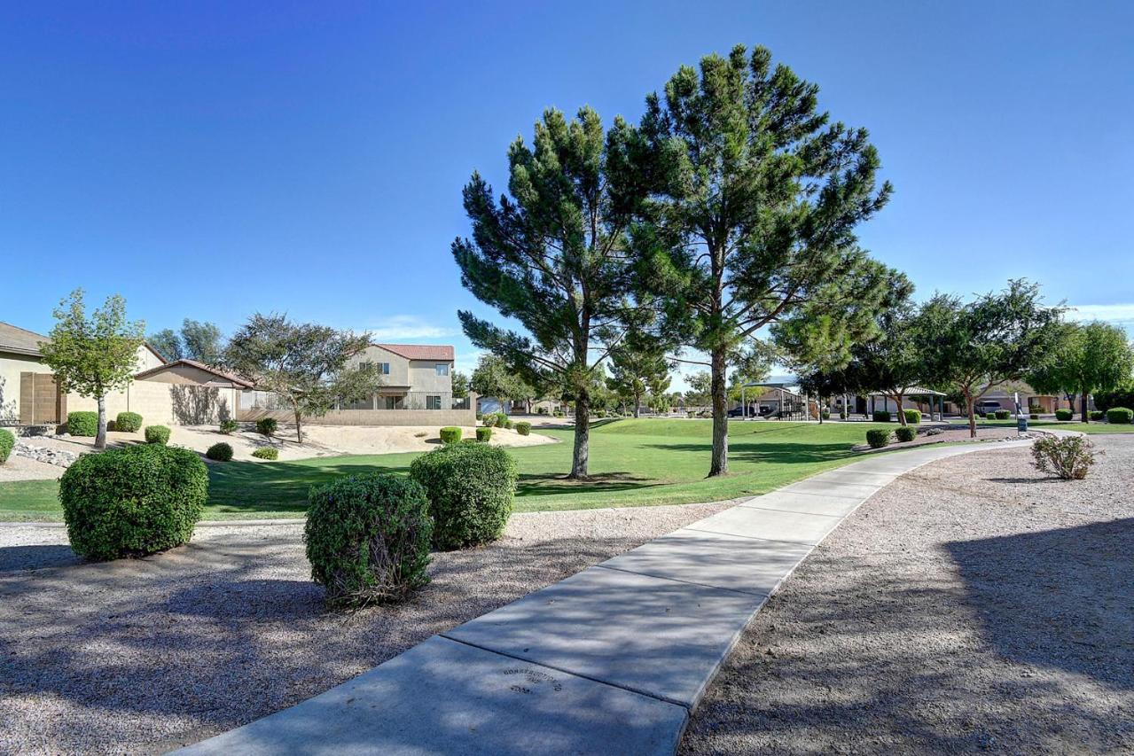 10 Minutes From Downtown Phoenix! view 4