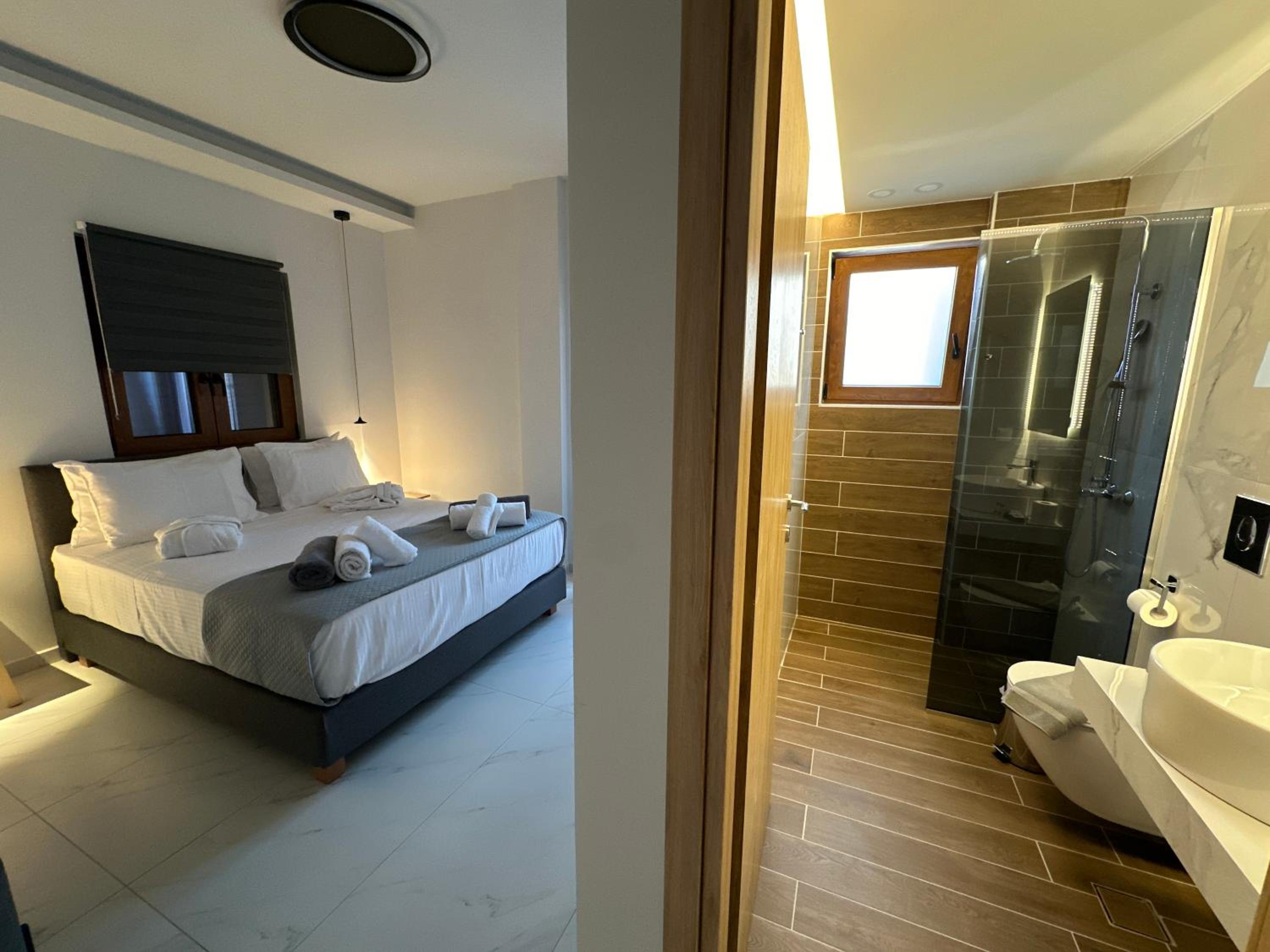 PROVILLAS - Ι, ΙΙ & ΙΙΙ - Luxury Villas with private pool near Retrymno