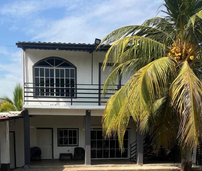 Villa Hernandez