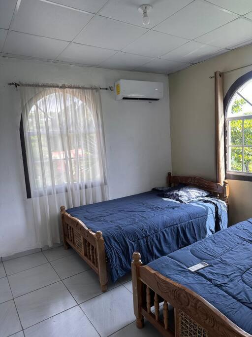 Villa Hernandez