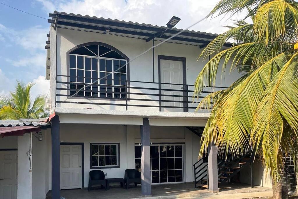 Villa Hernandez