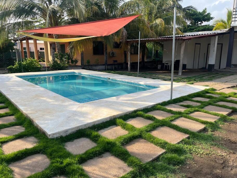 Villa Hernandez