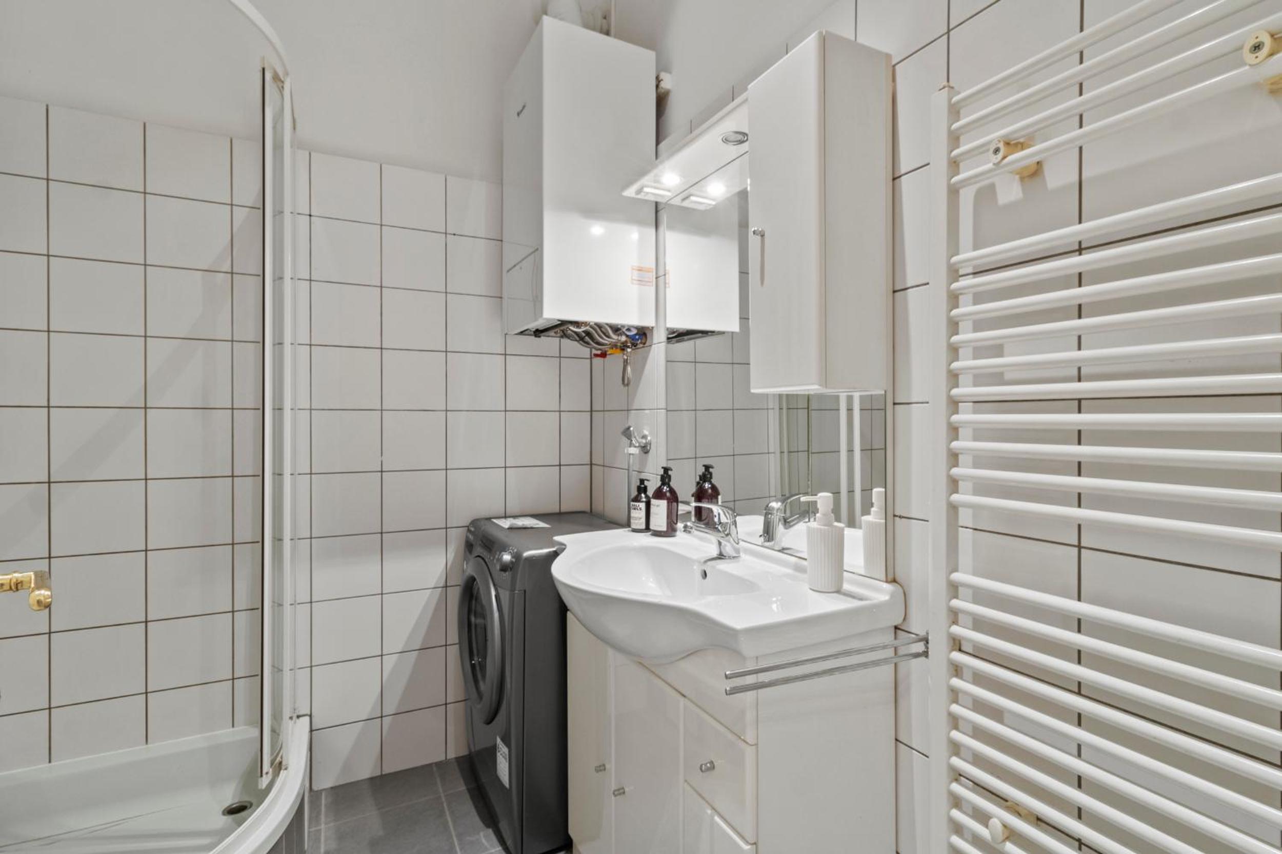 Balcony Apartment, 4 min to U3 Zipperer Straße