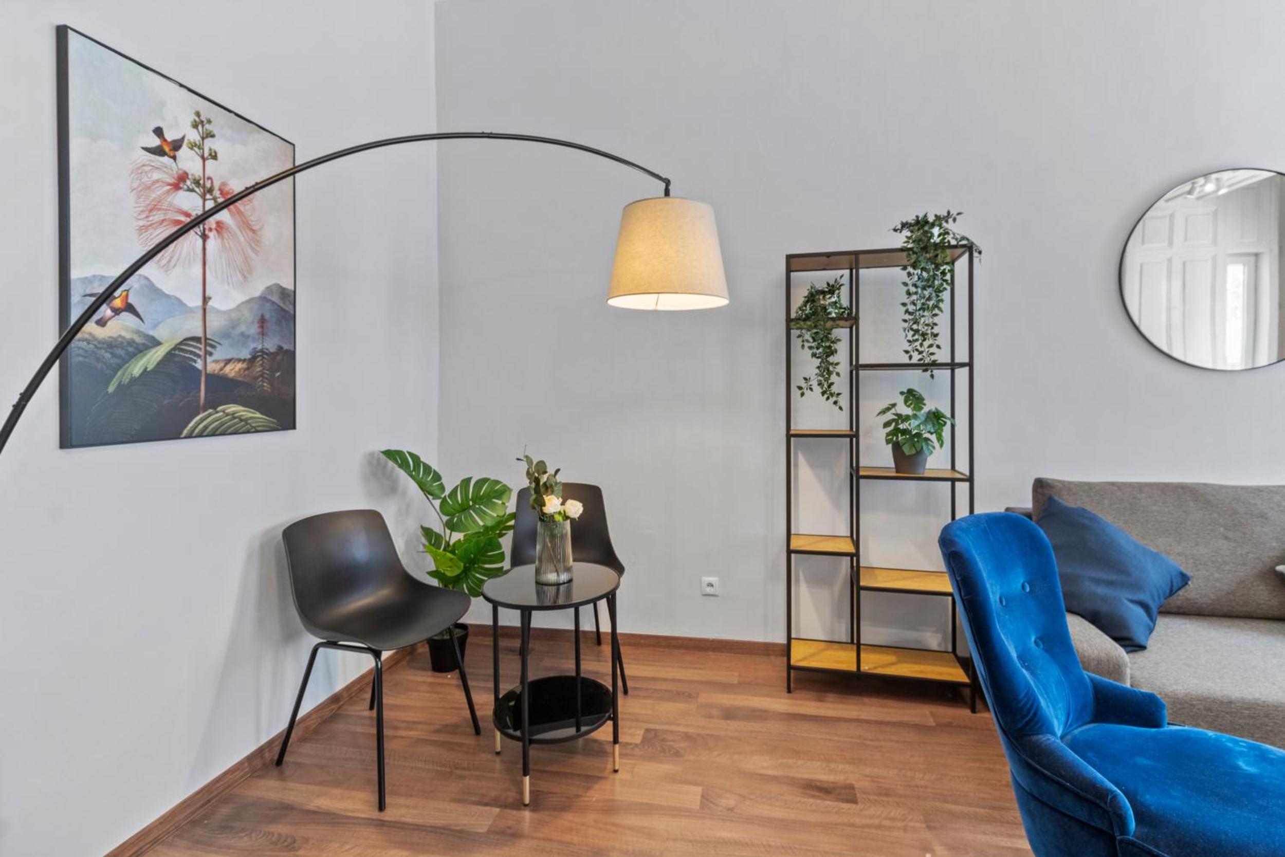 Balcony Apartment, 4 min to U3 Zipperer Straße