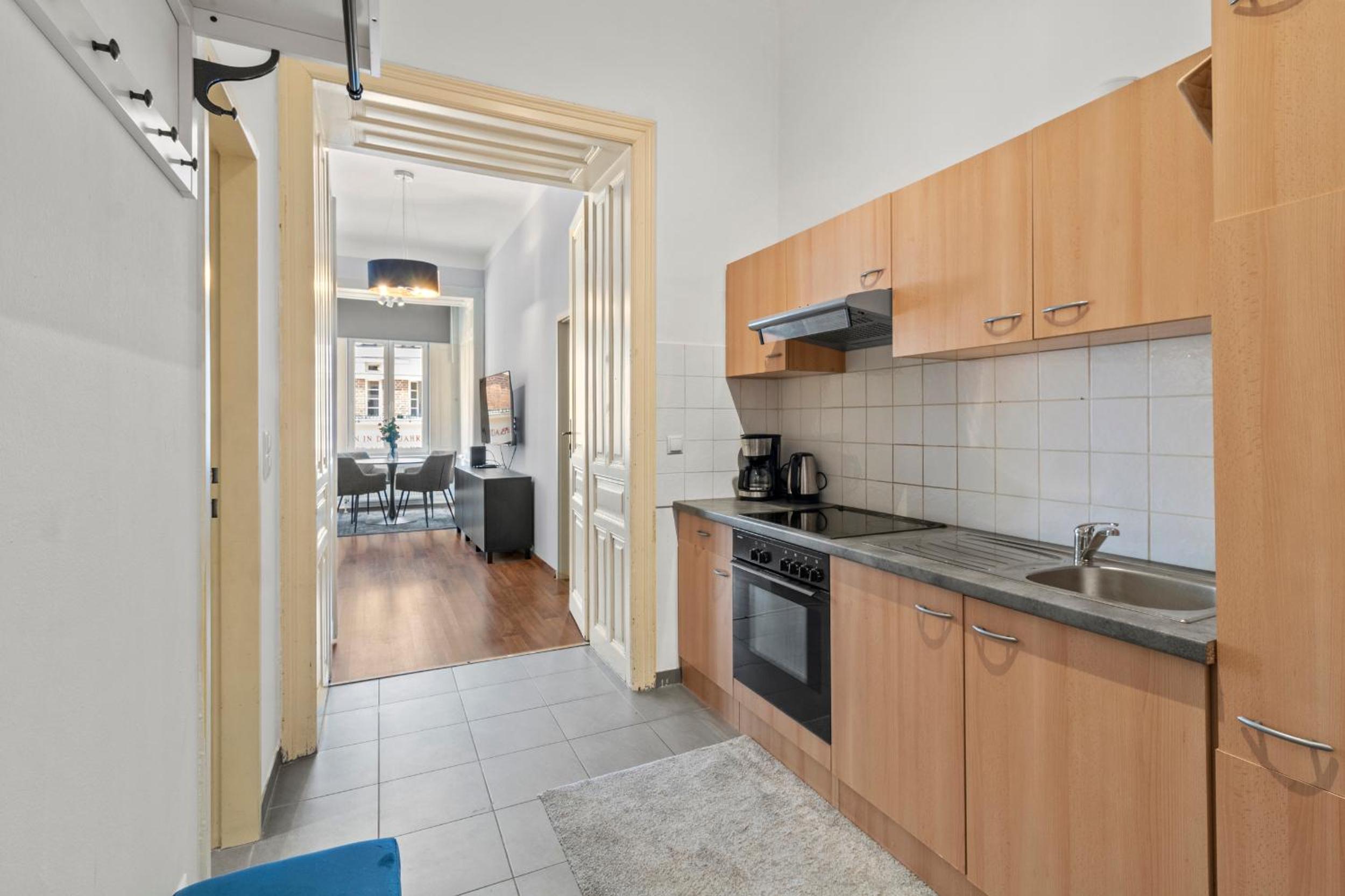 Balcony Apartment, 4 min to U3 Zipperer Straße