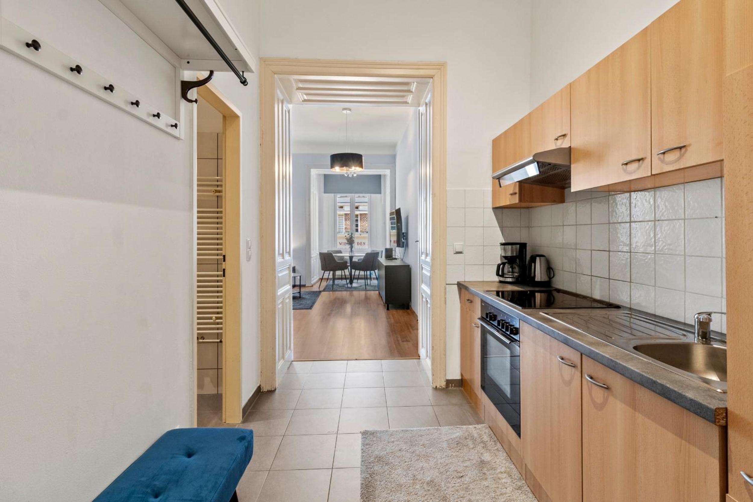 Balcony Apartment, 4 min to U3 Zipperer Straße