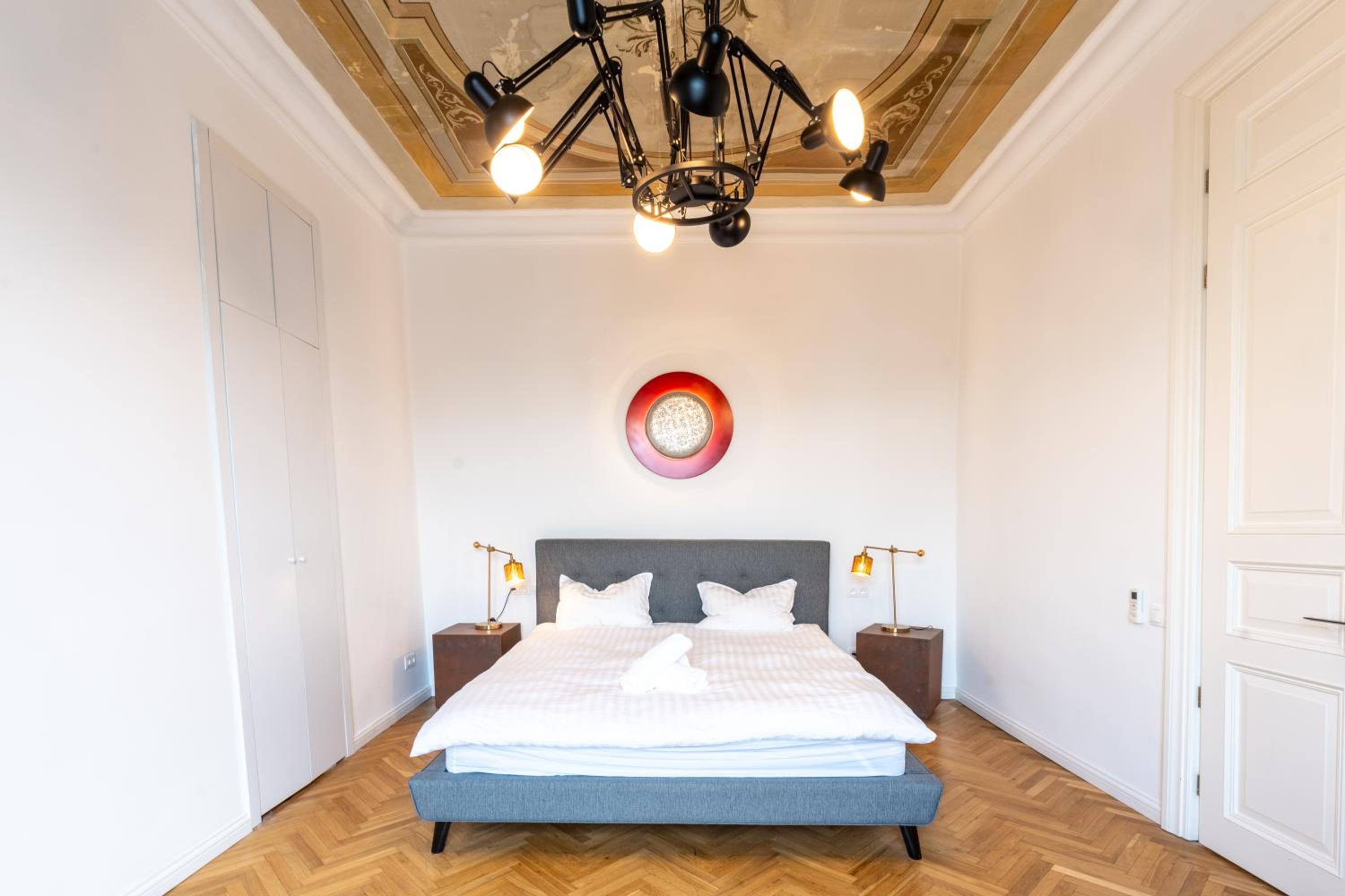 Charming Old Tbilisi Escape With Panoramic Views view 3