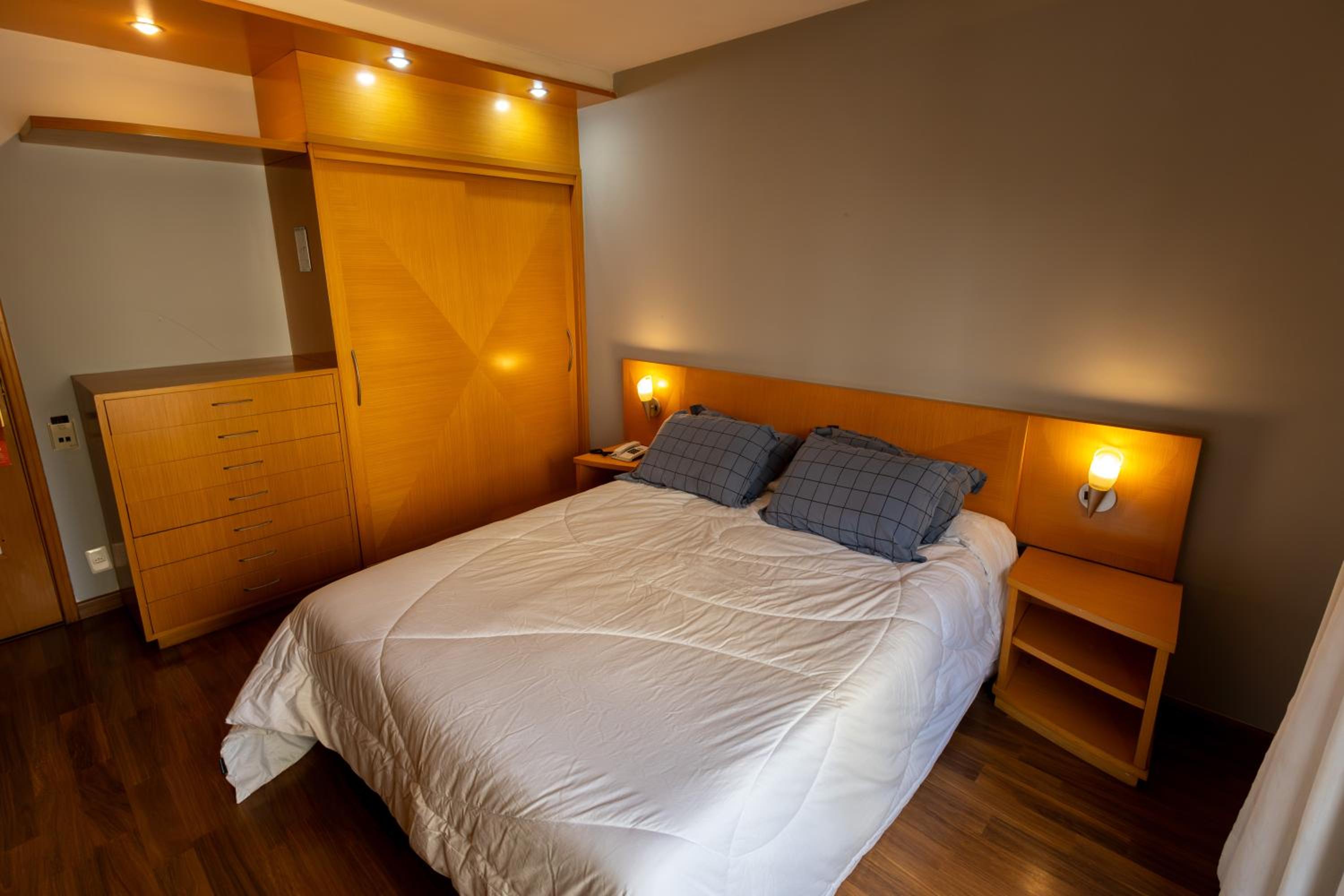 Flat com Varanda Jardim Paulista