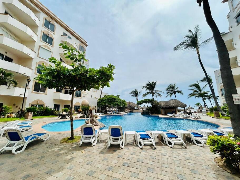Departamento frente al mar en zona cerritos view 4