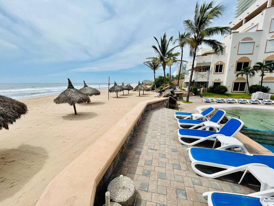 Departamento frente al mar en zona cerritos view 5