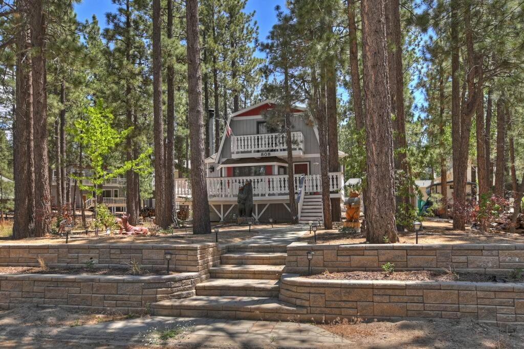 Haole Hideaway in the Big Bear Mountains view 2