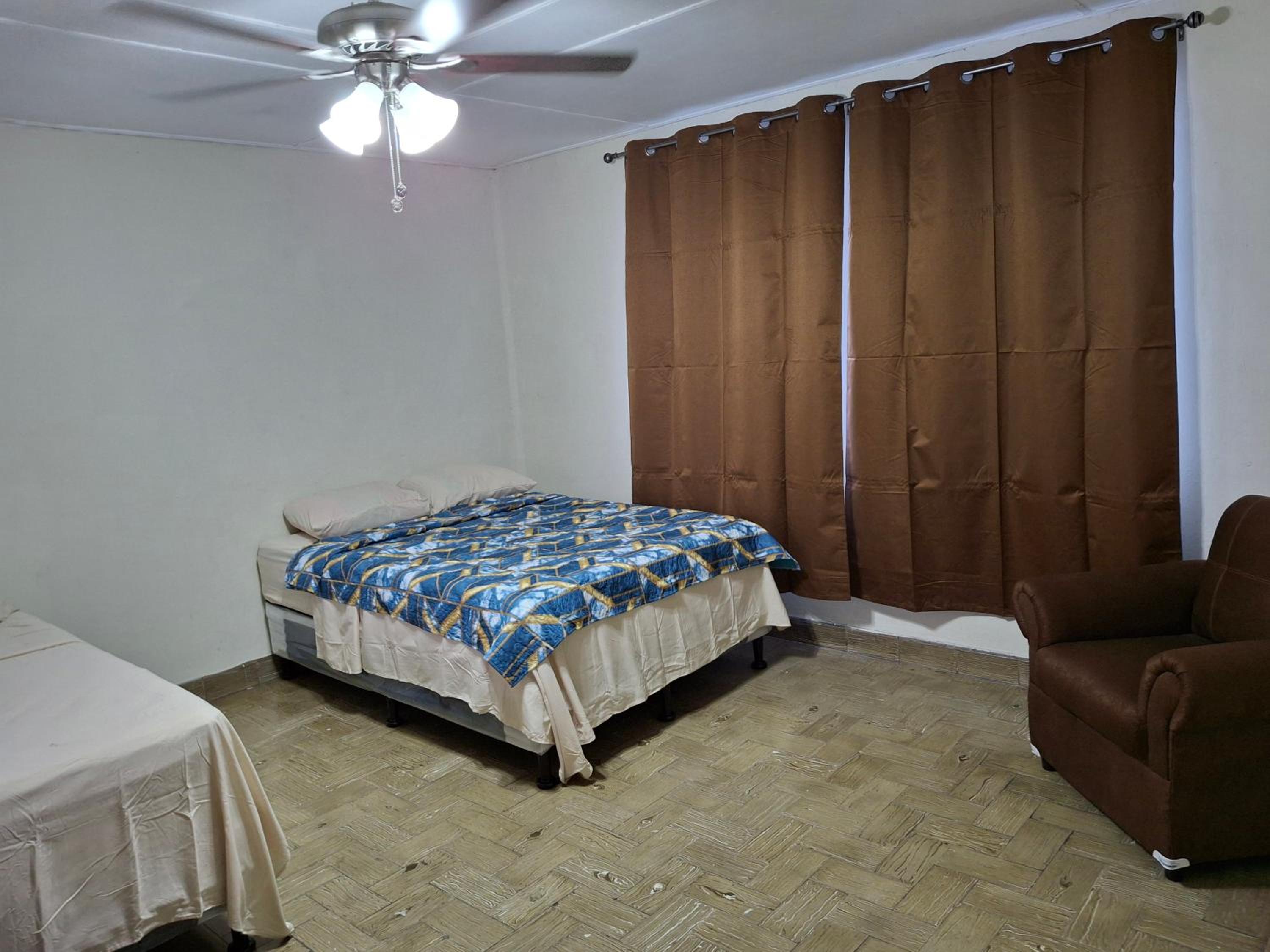 Hostal primaveras habitación 1 view 3