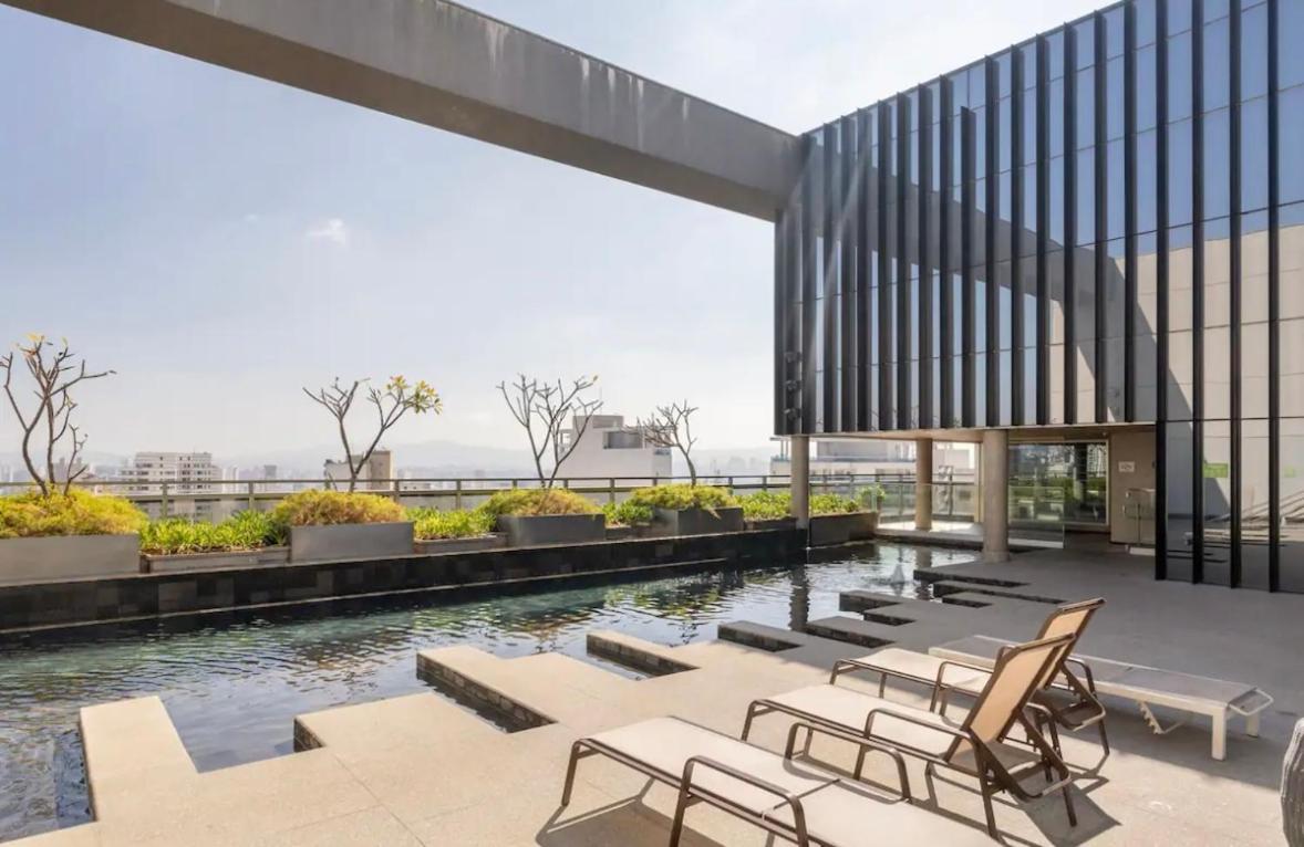 Studio Setin Downtown com piscina e vista Skyline