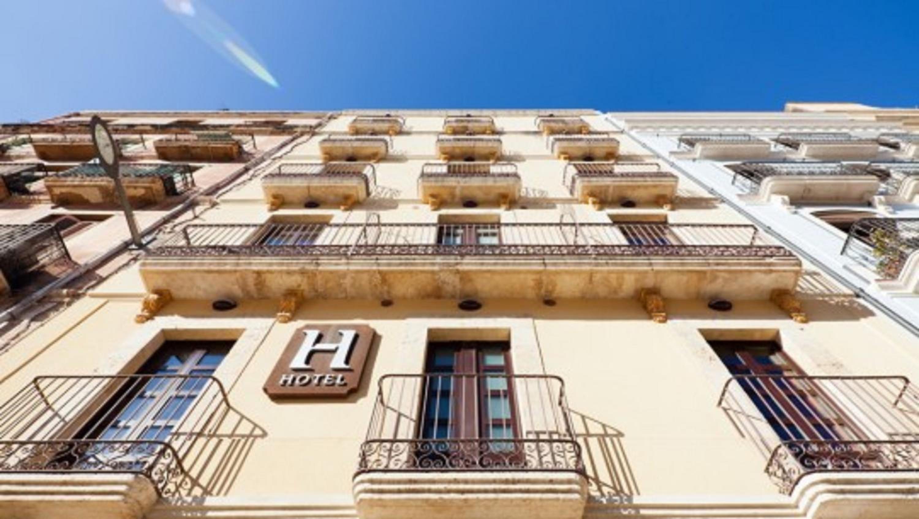 Tarragona Vacations - Placa De La Font - Property Image 2