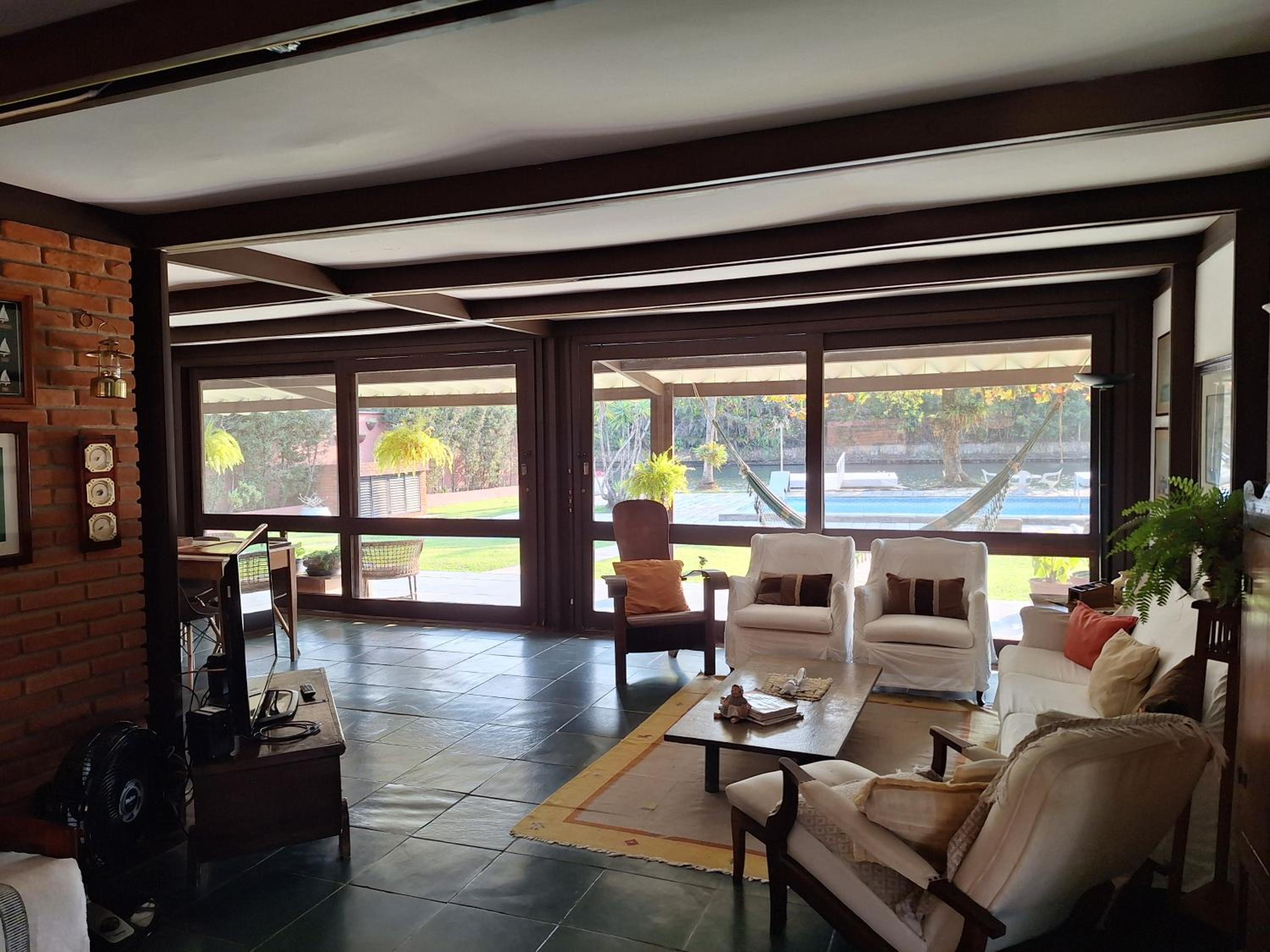 Casa na Marina com piscina churrasqueira e píer
